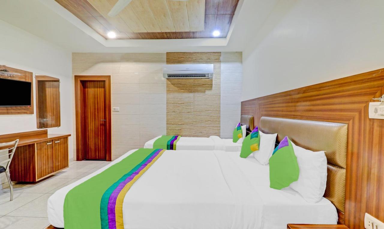 מלון אגרה Treebo Taj Dream מראה חיצוני תמונה